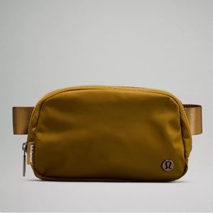 Lululemon Everywhere Belt Bag - Burnt Caramel